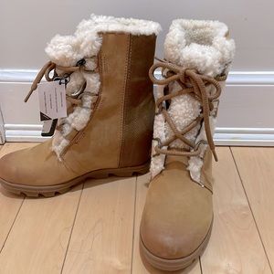 Sorel Joan of arctic wedge booties camel - suede and lambskin size 7.5-NWT